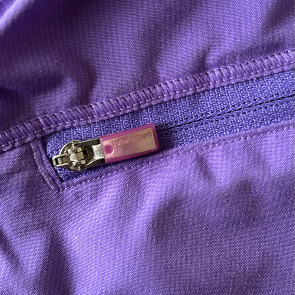 Lululemon Purple shorts. Like new condition - Picture 4 of 6